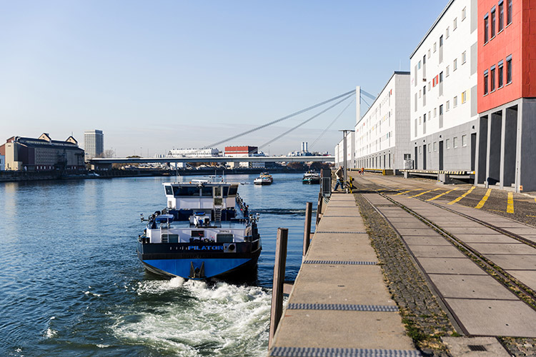 Rhein Mannheim | Stadtmarketing Mannheim GmbH | Fotograf Hyp Yerlikaya Rhein Mannheim | Stadtmarketing Mannheim GmbH | Fotograf Hyp Yerlikaya